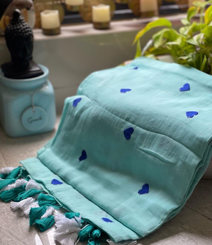 Mul cotton saree with heart embroidery