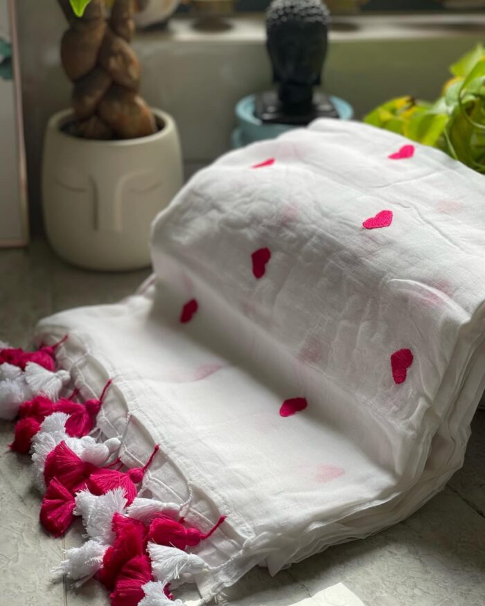 Mul cotton saree with heart embroidery